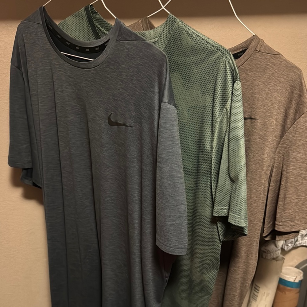 Nike Gray Short Sleeve Tee Essential Casual Wear